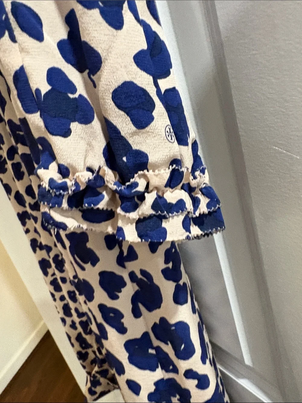 Silk Midi Dress in Beige and Navy- Tory Burch, with neck scarf - Picture 4 of 6